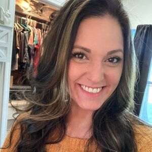 Meet your Posher, Jillian